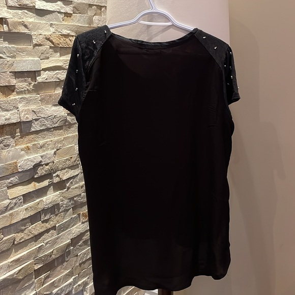 Dex high-low pearl top - Picture 5 of 7